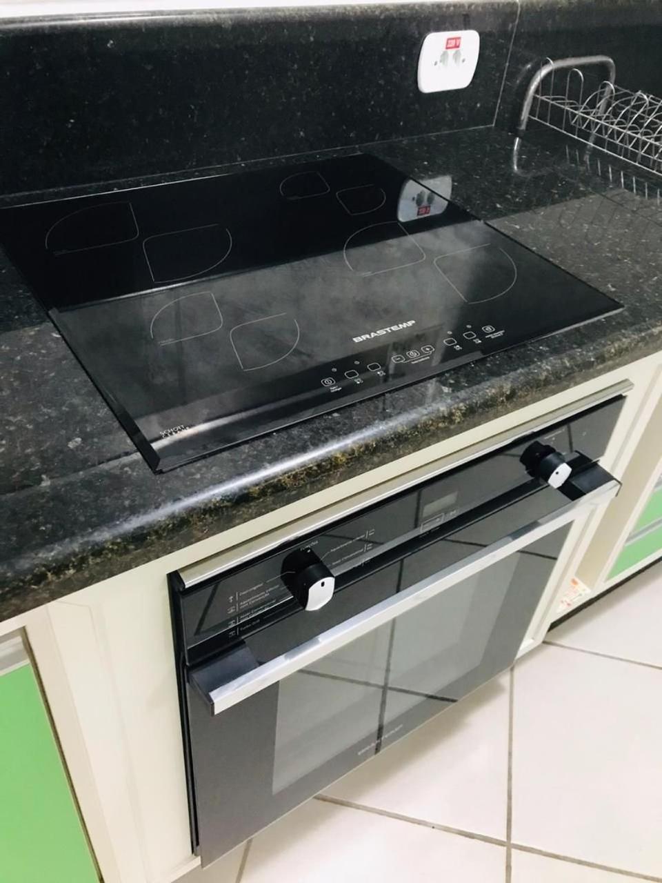 Apartamento com Varanda