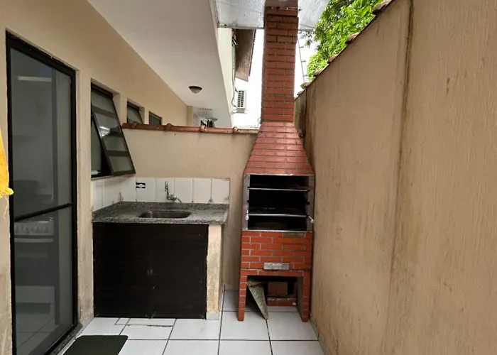 Apartamento 2 suítes com ar condicionado Maranduba